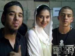 Sean Azad Terjaring Narkoba, Ayu Azhari: Anakku Bukan Seorang Kriminal!