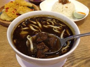 Ayo Rek! Jajan Rawon yang Gurih dan Sedap di 5 Tempat Ini