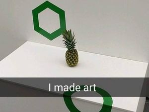 Bukan Patung, Nanas Ini Jadi Karya Seni
