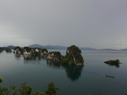 Berkah Harga Bensin Turun di Raja Ampat