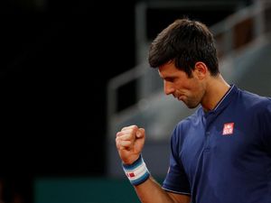 Nishikori Mundur, Djokovic Maju ke Semifinal Nishikori Mundur, Djokovic Maju ke Semifinal