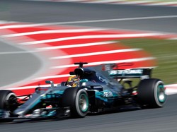 Di Sesi Kedua, Hamilton dan Mercedes Lagi-Lagi Tercepat