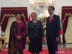 Jokowi Sambut Presiden Chile di Istana Merdeka