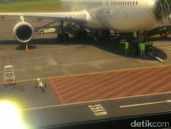 Pesawat Sempat Rusak, Jamaah Umroh asal Jatim Akhirnya Diberangkatkan