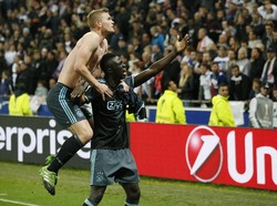 Lolos ke Final, Ajax: Halo MU, Halo Ibra, Halo Blind!