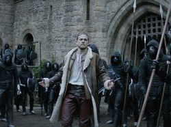 King Arthur: The Legend of the Sword Flop, Warner Bros Rugi