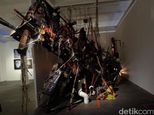 14 Emerging Artist Pamer Karya di BBuzzArt Jakarta