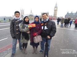 Dag Dig Dug, Cerita dari London