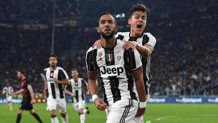 Juventus Permanenkan Benatia