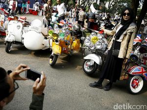 Intip Keseruan Pecinta Vespa di Jakarta Mods May Day