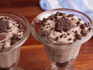 Racik Sendiri Cookies N Cream Mousse yang Manis Creamy untuk Dessert