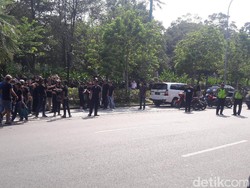 Massa Pro-Ahok Bubarkan Diri Setelah Baca Sumpah Rakyat Indonesia