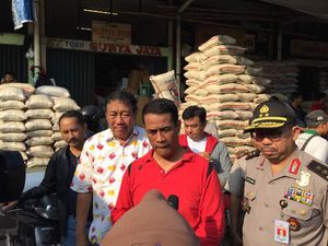 Pasokan Beras di Pasar Induk Cipinang Aman Sampai Puasa dan Lebaran Pasokan Beras di Pasar Induk Cipinang Aman Sampai Puasa dan Lebaran