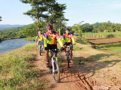 Kenali  Wilayah, Kapolres Pekalongan Patroli Bersepeda
