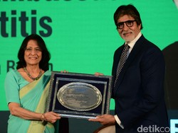 Aktor Bollywood Amitabh Bachchan Ditunjuk Jadi Duta Hepatitis