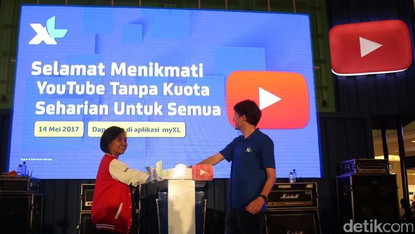 Rekor MURI untuk XL-Youtube Break The Box