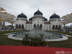 Gubernur: Masjid Baiturrahman Perkuat Peradaban Islam di Aceh