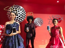 Rekor! Penjualan Perdana Oppo F3 Tembus 30.000 Unit