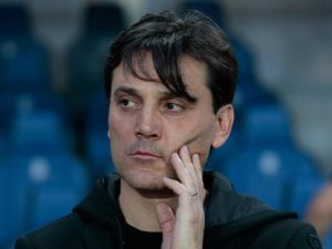 Satu Poin Berharga untuk Milan Satu Poin Berharga untuk Milan