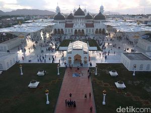 Pemkot Tolak Izin Hotel Berbintang di Sebelah Masjid Raya Aceh