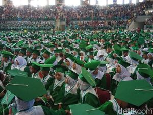 Ribuan Santri di Jember Wisuda Khatam Alquran