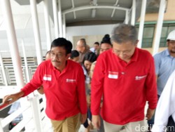 Tinjau Halte Cipulir, Djarot Minta Pagar Pengaman Diberi Terali