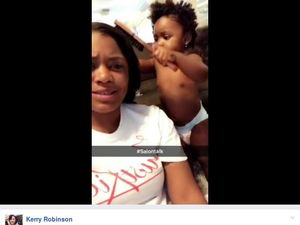 Viral, Aksi Menggemaskan Batita Saat Main Salon-salonan dengan Ibunya