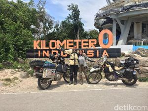 Pasutri Amerika Keliling Dunia Naik Motor, Singgah di Indonesia
