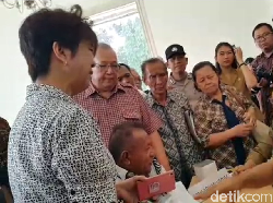 Djarot Cek Aduan Warga yang Merasa Terganggu Asap Rumah Tetangga