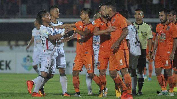 Borneo FC selalu tampil solid di kandang sendiri, Stadion Segiri Samarinda. (