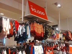 Forever 21 Diskon Hingga 70%, Celana Jeans Mulai dari Rp 100 Ribu