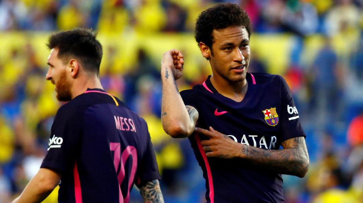 Upaya PSG mendapatkan Neymar disebut sebagai upaya balas dendam (Reuters / Borja Suarez)