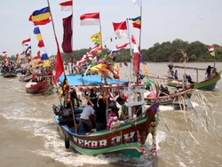 Serunya Syukuran Laut di Festival Pesona Bahari Pulau Kelapa Dua