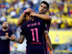 Suarez kepada Neymar: Jangan Pernah Berubah, Adikku