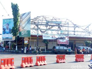 Selidiki Penyebab Kebakaran, Polisi Datangkan Labfor Polda Jatim