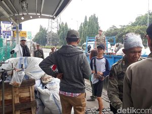 Pindah ke Blok 5, Pedagang Pasar Senen Khawatir Omzet Menurun