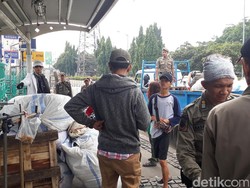Pindah ke Blok 5, Pedagang Pasar Senen Khawatir Omzet Menurun