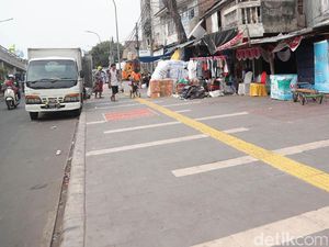 Suasana Pasar Tanah Abang Pasca Penertiban
