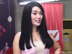 Zaskia Gotik Masih Suka Baper dengan Vicky Prasetyo