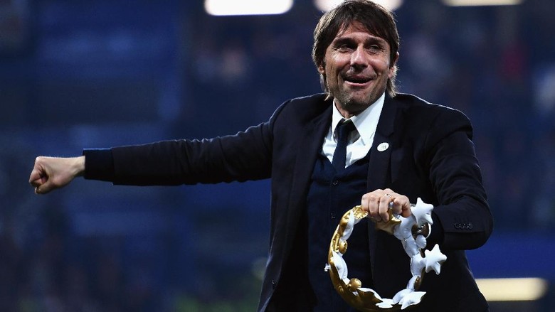 Gelak Tawa Conte Saat Ditanya soal Keluhan-keluhan Diego Costa Gelak Tawa Conte Saat Ditanya soal Keluhan-keluhan Diego Costa