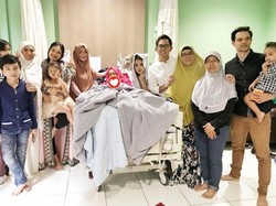 Berhijab di Foto Ini, Jupe Terlihat Membuka Matanya