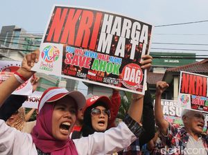 Pendukung Ahok Kembali Sambangi Pengadilan Tinggi DKI