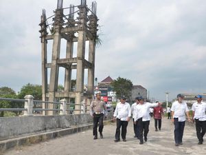 Jembatan Brawijaya di Kediri Mangkrak 4 Tahun