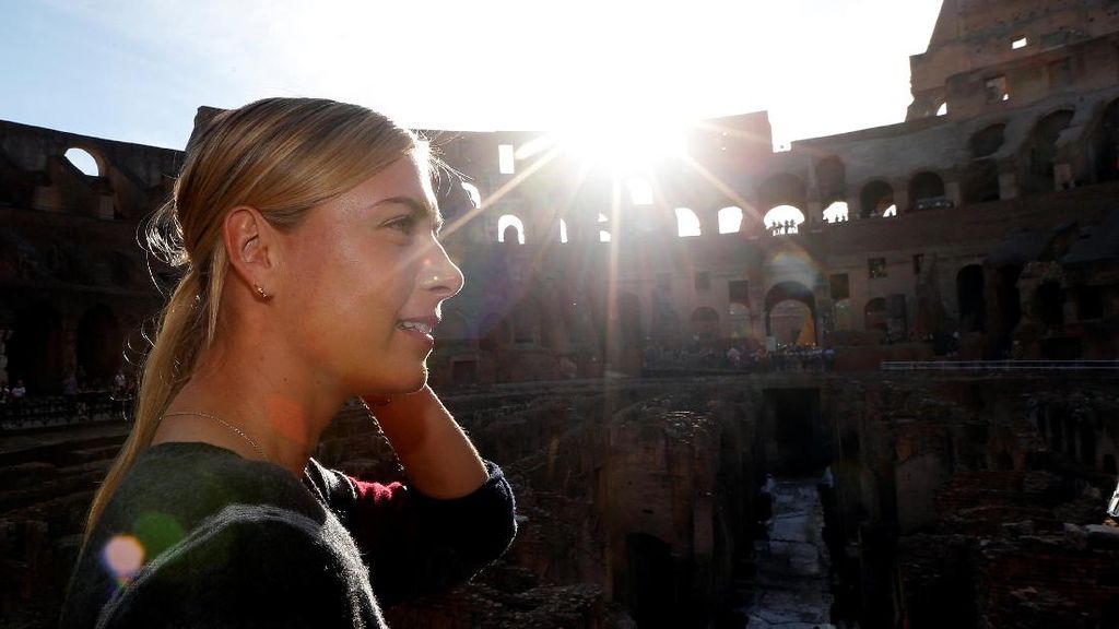 Megahnya Colosseum Roma, Menawannya Maria Sharapova