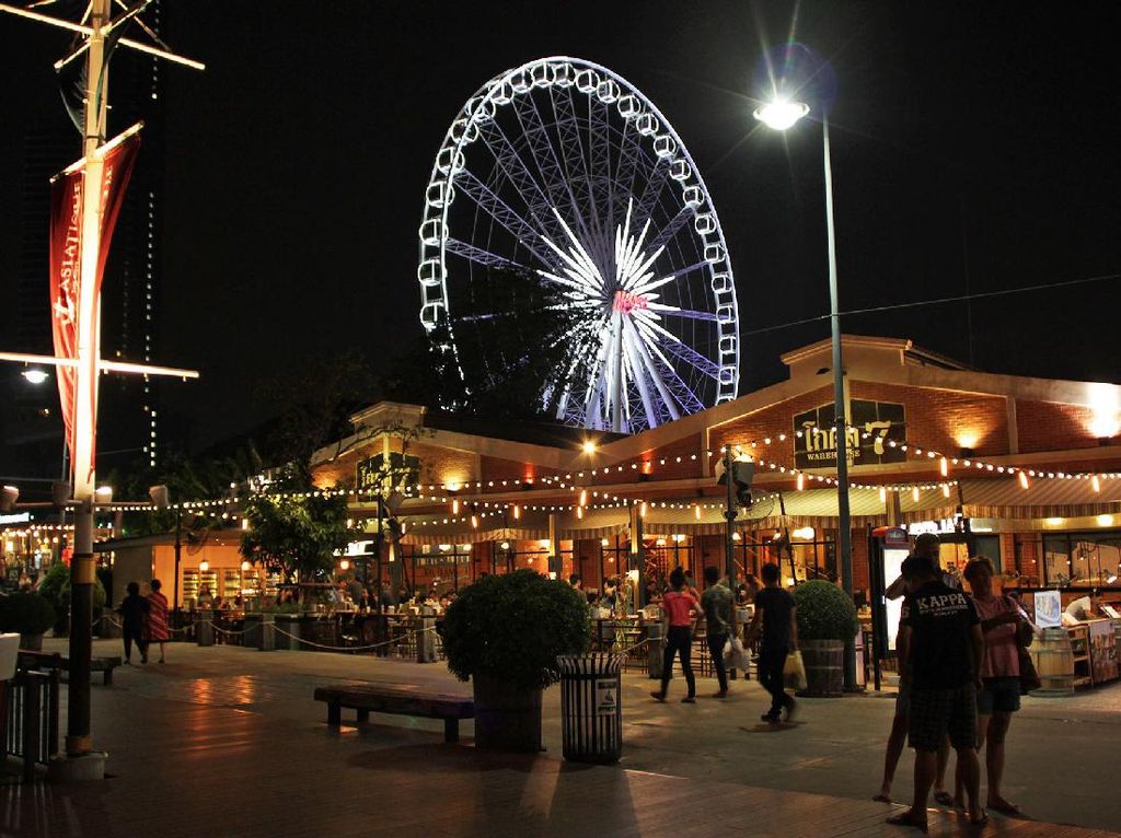 Mal Dengan Konsep Terbuka Paling Keren di Bangkok Mal Dengan Konsep Terbuka Paling Keren di Bangkok