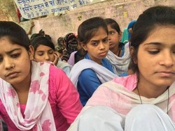 Protes Pelecehan Seksual, Belasan Siswi India Mogok Makan