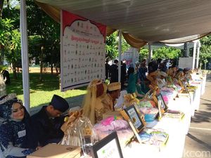 Bahagianya 14 Penyandang Disabilitas Ikuti Nikah Massal