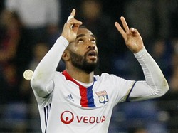 Transfer ke Atletico Sulit, Lacazette Buka Pintu ke Premier League dan Bundesliga