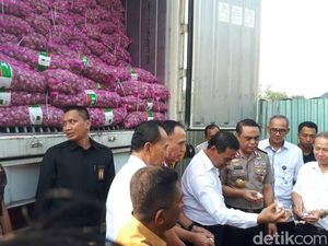 Penimbunan Bawang Putih Digerebek Satgas Pangan, Harga Turun