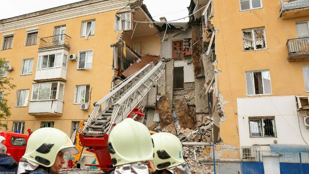 2 Orang Tewas Akibat Ledakan Gas di Rusia 2 Orang Tewas Akibat Ledakan Gas di Rusia